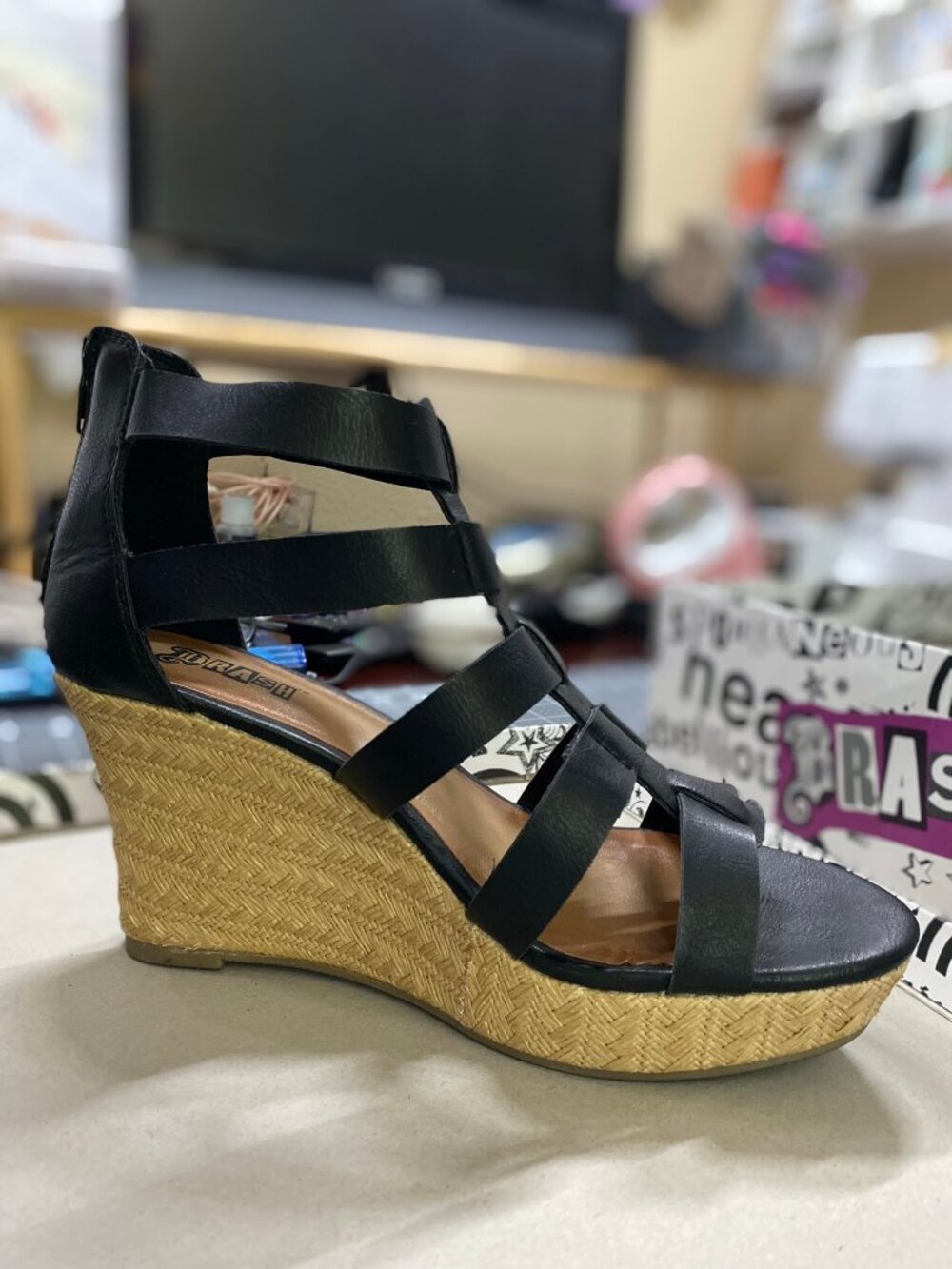 Brash Womens Platform Sandals Black Size 8 - Noah